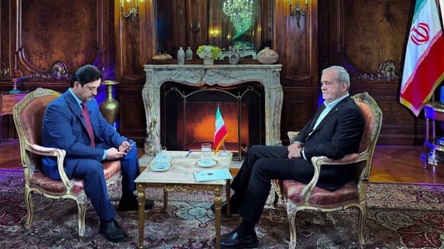 رئیسجمهور: آمریکا باید پاسخ دهد آماده گفتوگوست یا میخواهد بازی را به هم بزند؟/ مسئله تنگه هرمز با گفتوگو قابل حل است، نه با زورگویی